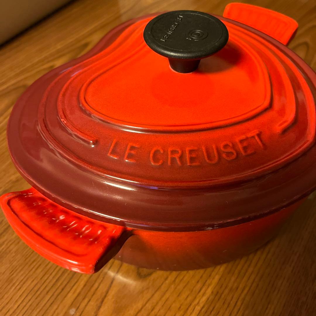 Le Creuset ル・クルーゼ　ココットダムール　ハート型　両手鍋 赤