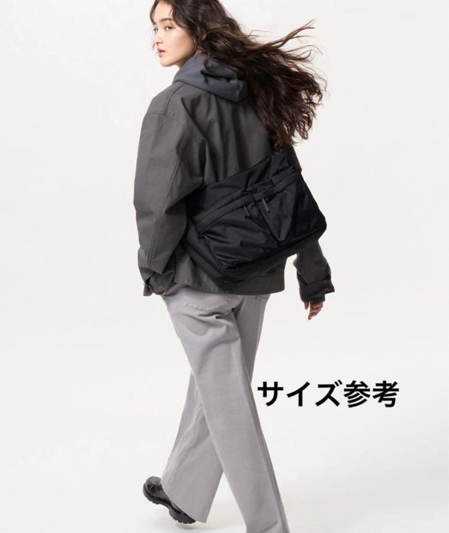 大きなポケットのショルダーバッグ　ミナペルホネン　mina perhonen