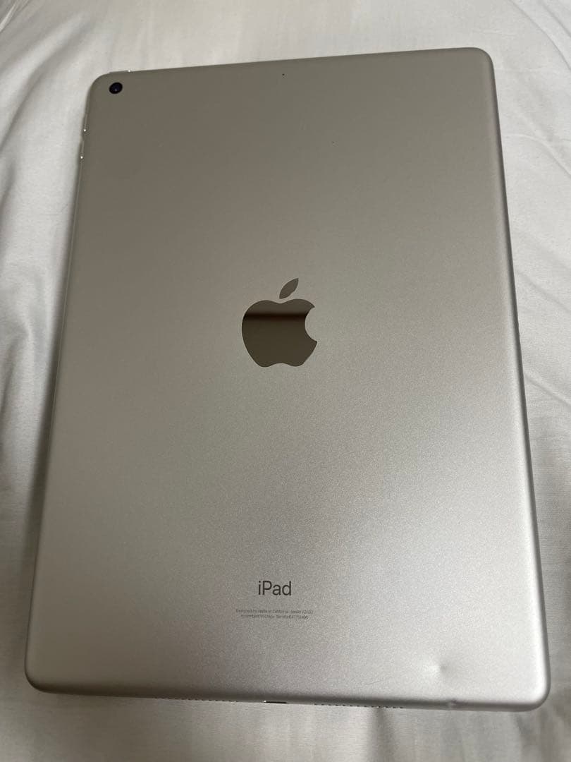 Apple iPad 第9世代 10.2インチ シルバー 本体