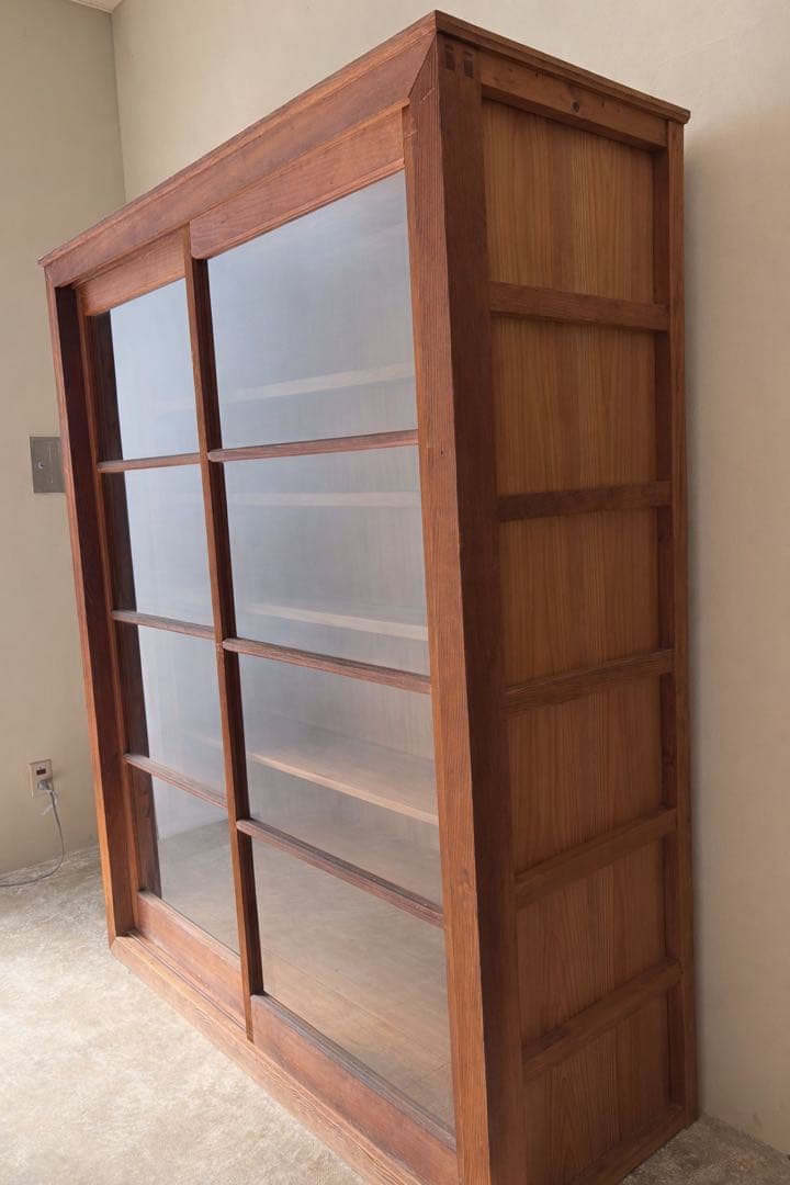 古い水屋　食器棚　ガラス棚　本棚　ガラスケース ショーケース　什器　天然木 1