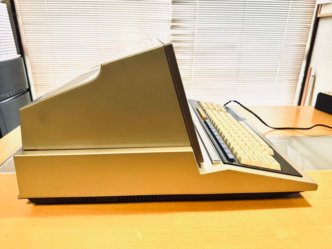 SHARP MZ-2000 パーソナルコンピュータ ジャンク