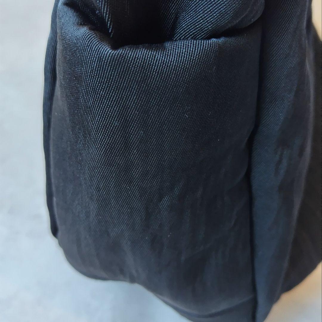 美品 ITTI ANNIE PUFFER TOWN MOON BAG イッチ