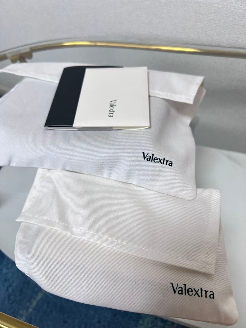 新品　Valextra 名刺入れ ホワイト