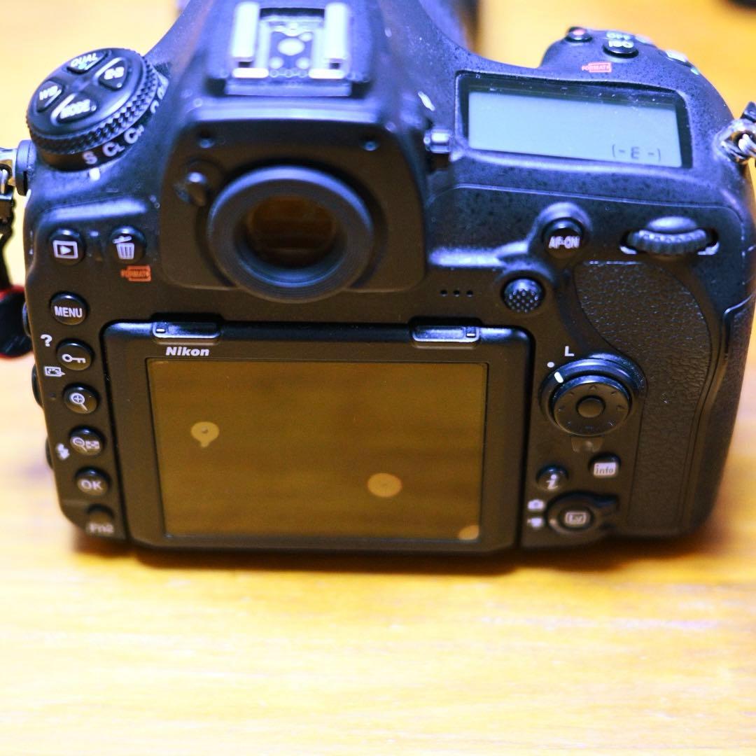 Nikon D850本体+ AF-S NIKKOR 24-70mm f/2.8他