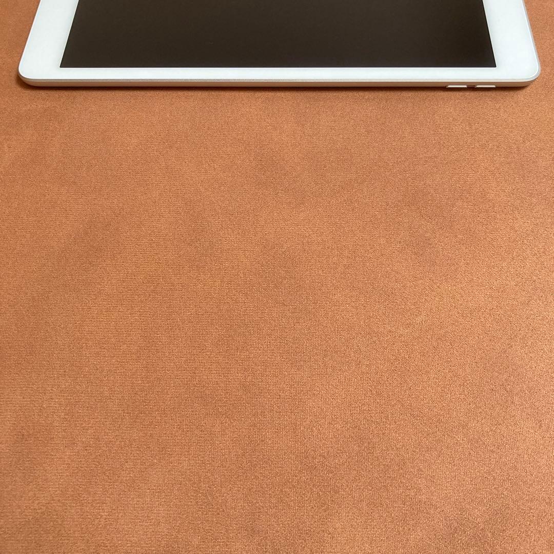 6【早い者勝ち】電池ほぼ新品☆iPad7 第7世代 32GB WIFIモデル☆