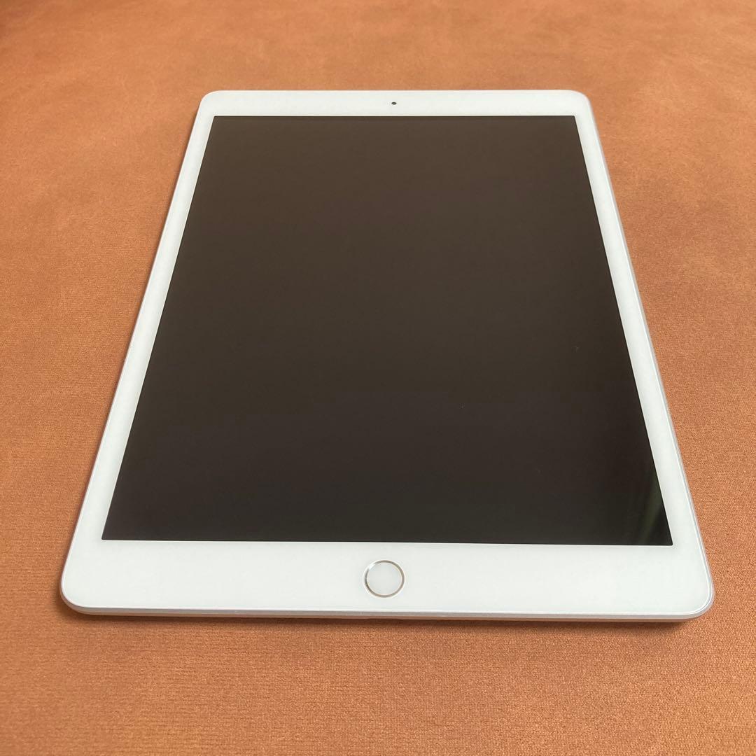 6【早い者勝ち】電池ほぼ新品☆iPad7 第7世代 32GB WIFIモデル☆