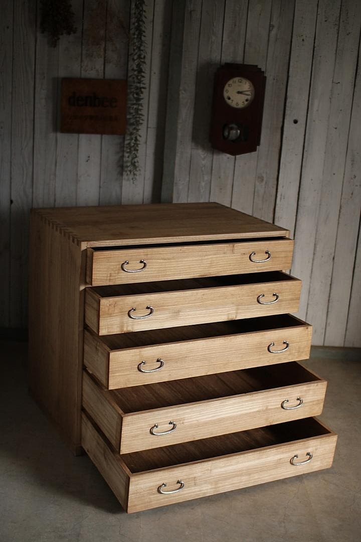 古い木製の引き出し5段　食器棚　キャビネット　古家具　古民家