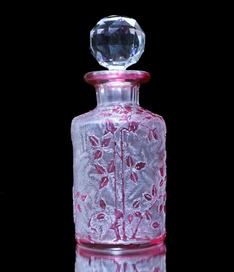 オールド・バカラ レアサイズ 桃色被せガラス 犬薔薇 金彩 香水瓶 エグランチエ