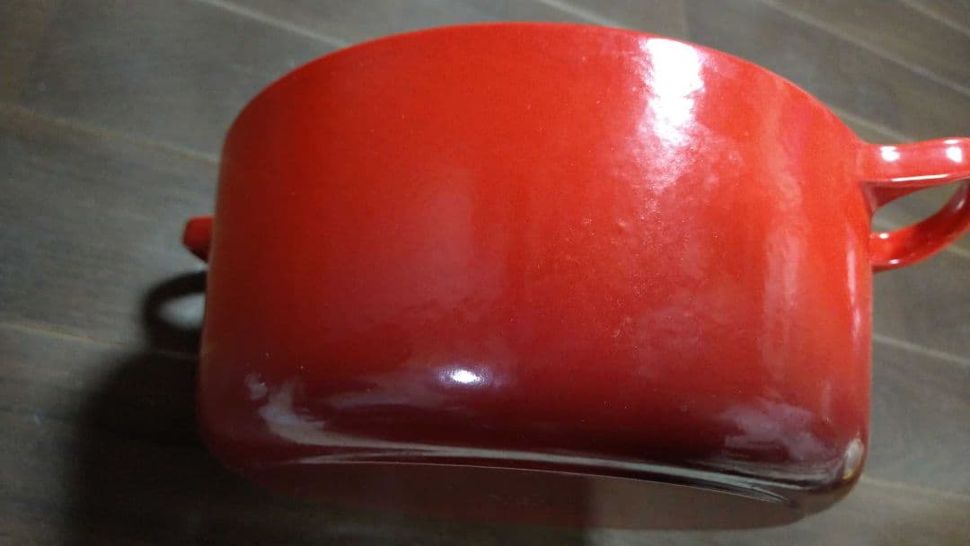 ル・クルーゼ　LE CREUSET レッド 両手鍋 22 cm