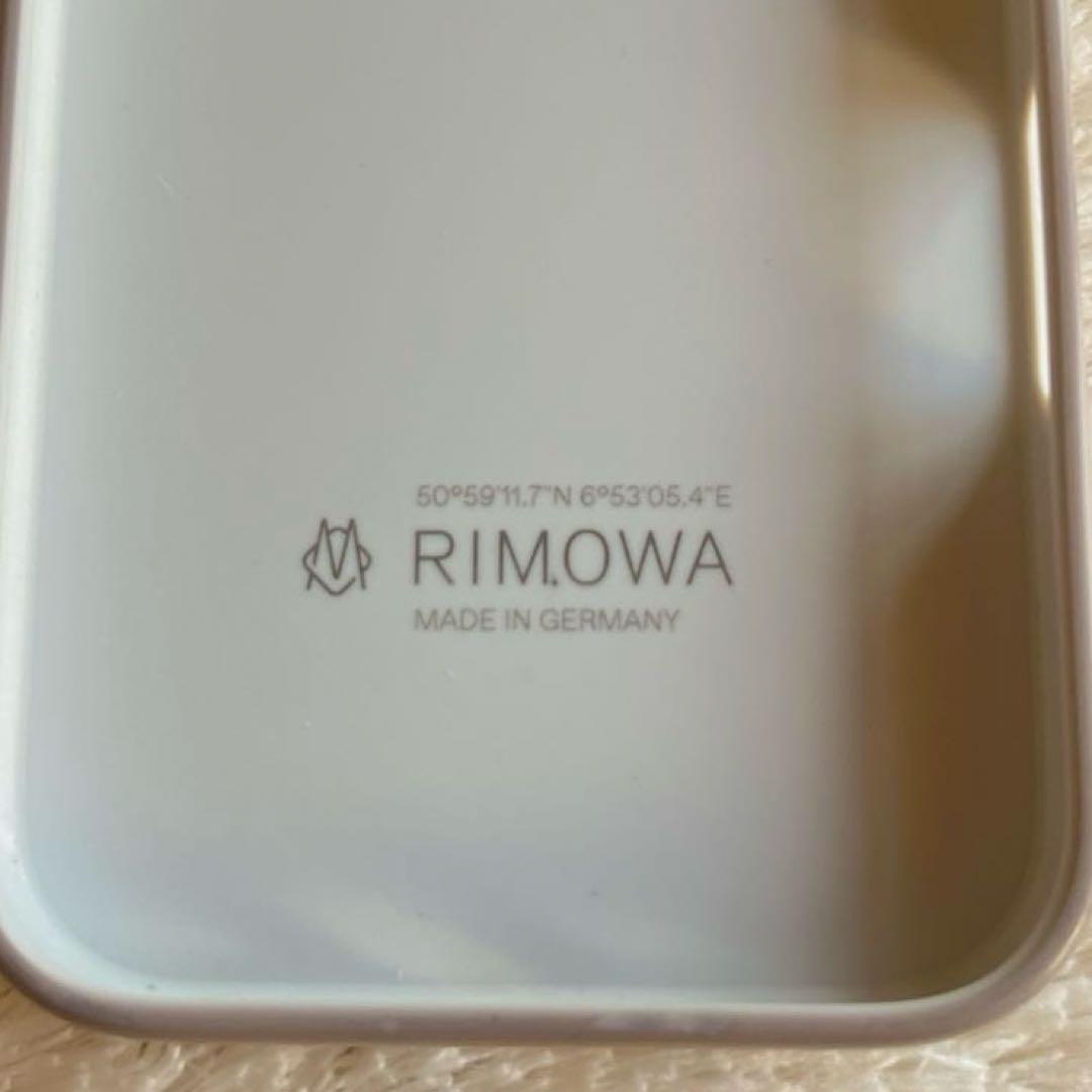 RIMOWA iPhone 16 Pro ケース シルバー　リモワ