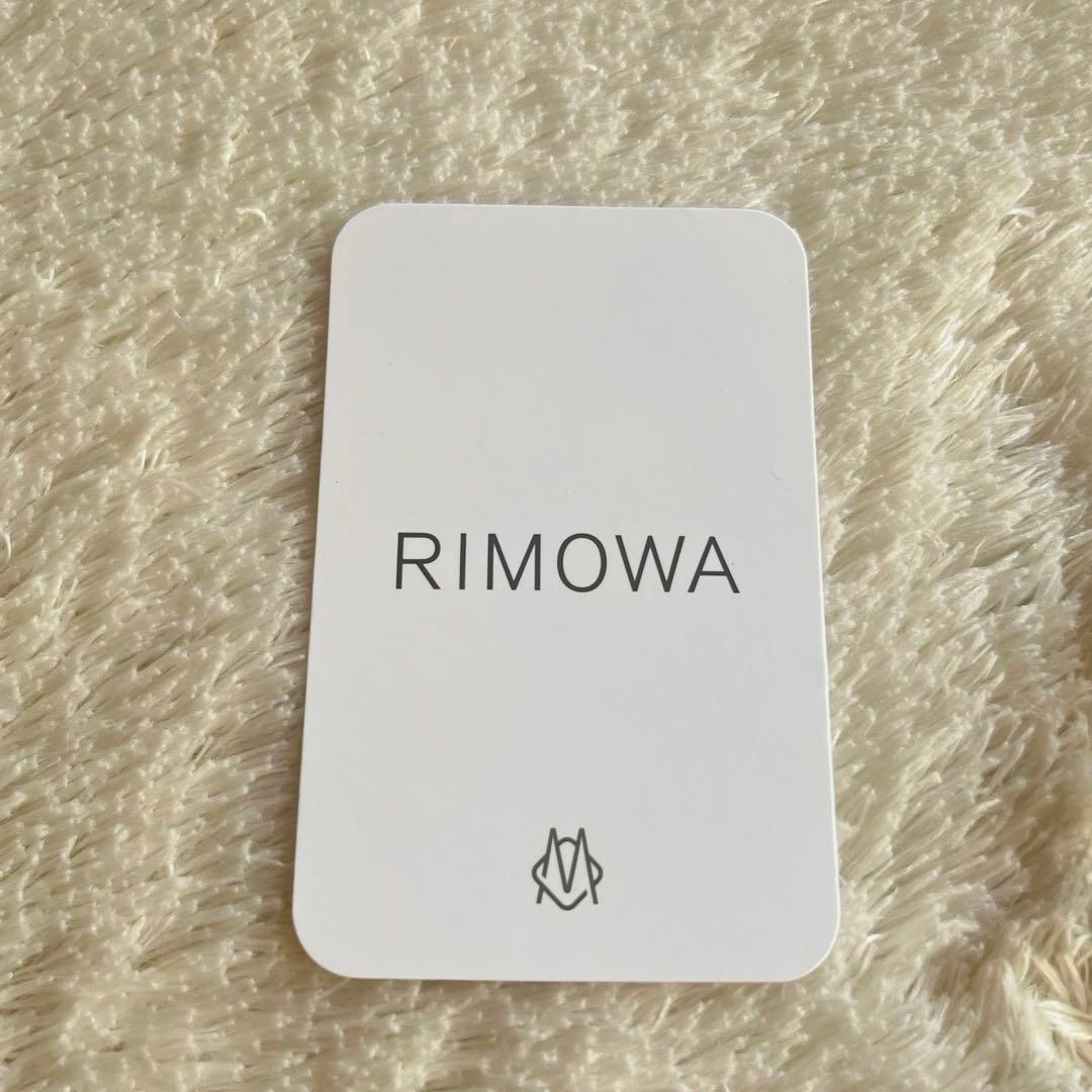 RIMOWA iPhone 16 Pro ケース シルバー　リモワ