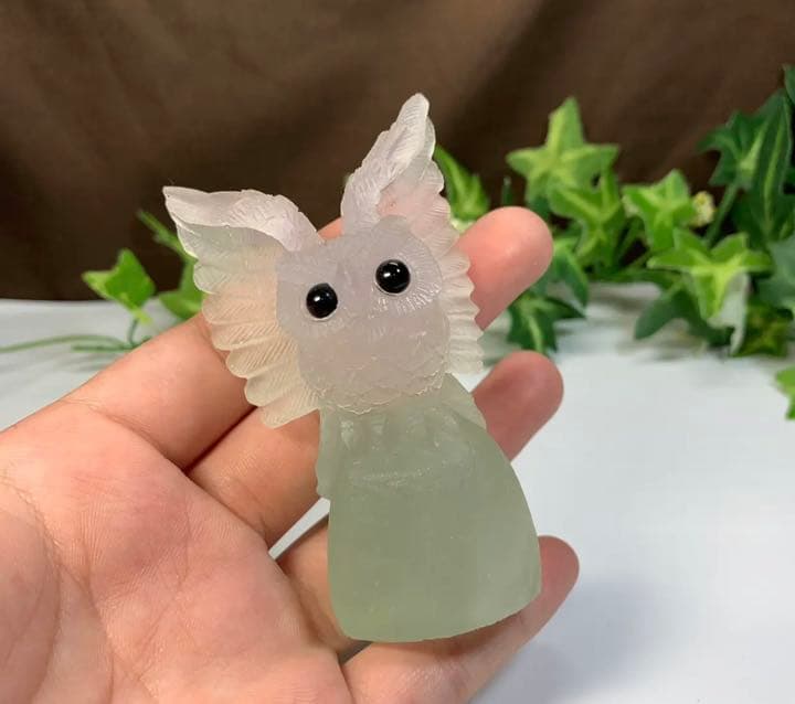 ALLSALE☆繊細な彫刻☆天使のような可愛いフローライトふくろう 置物