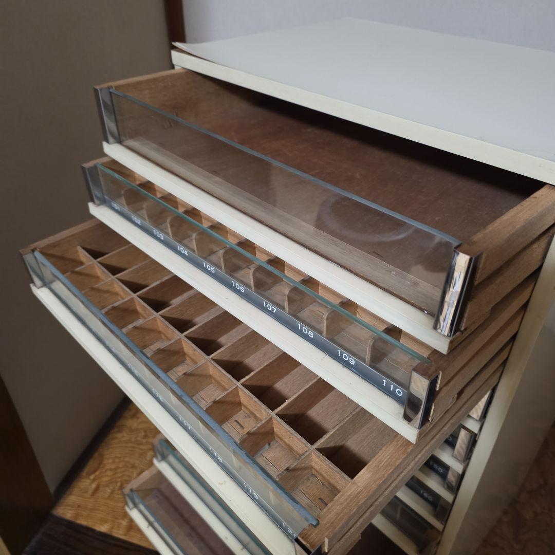 木製ミシン糸ラック　ニット用　レジロン　ミシン糸　②