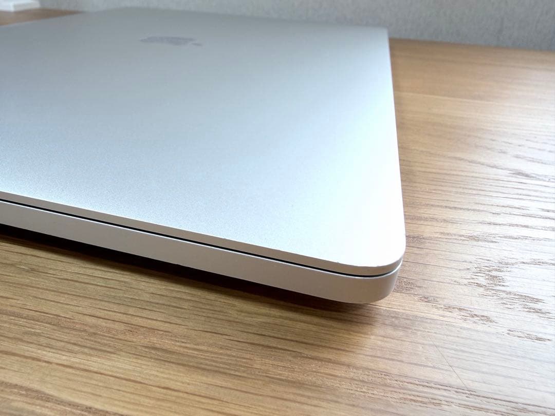 MacBookPro 16 2019 i7 メモリ16GB SSD512GB