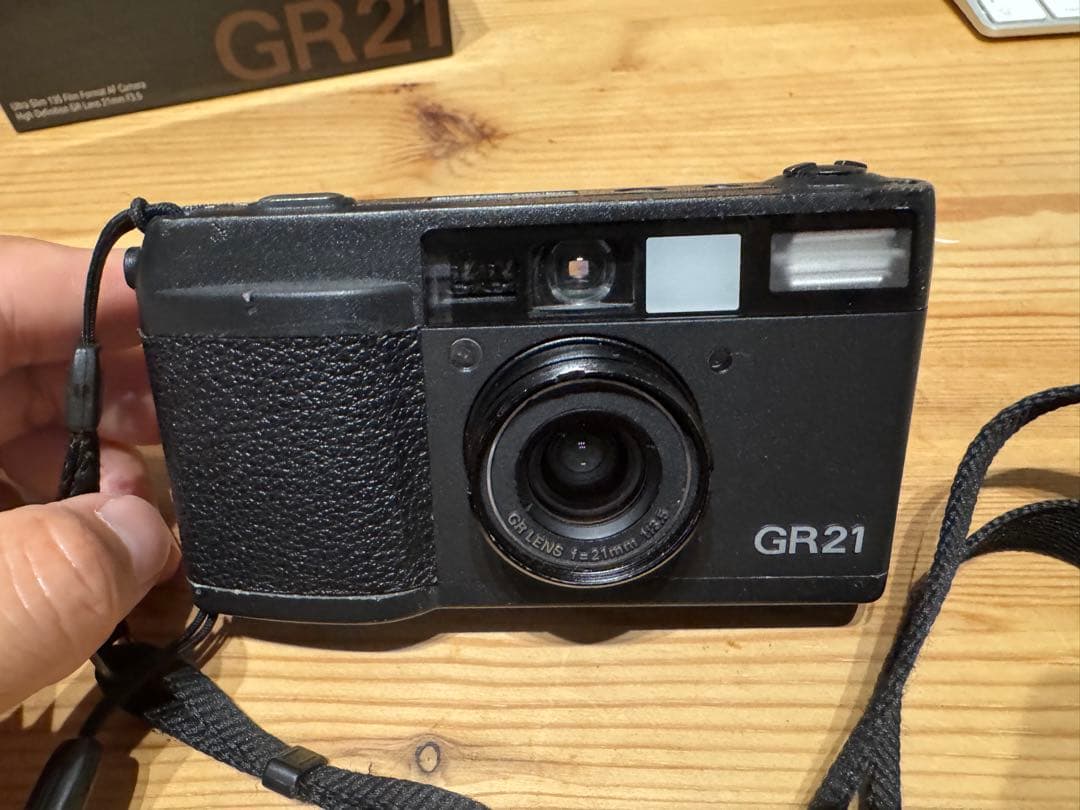 一時的値下げ　RICOH GR21 コンパクトフィルムカメラ