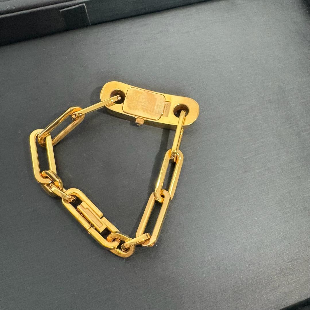 GUCCI ゴールド 時計