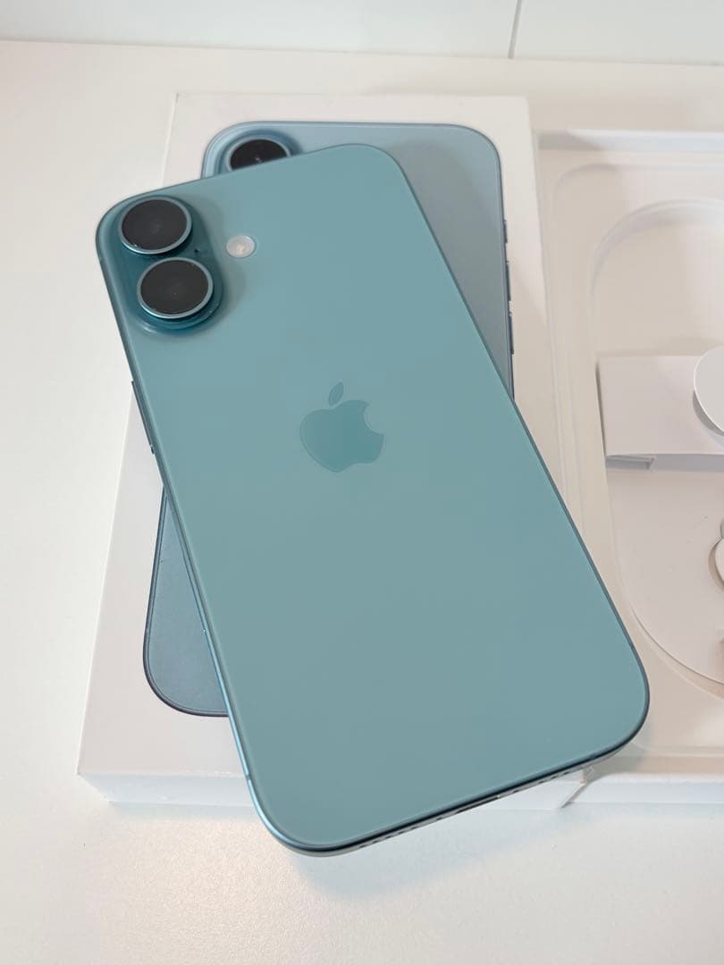 【ケース&フィルム付】iPhone16 SIMフリー 256G ティール