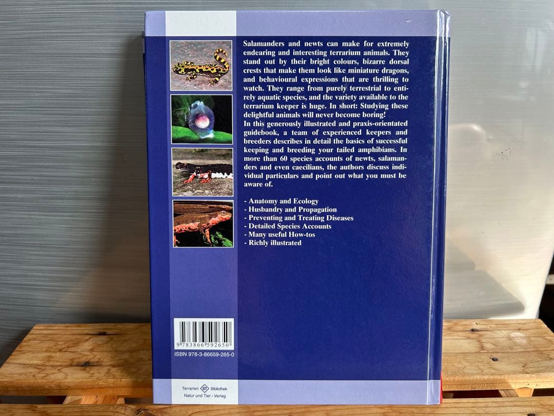 【送料無料】有尾類 イモリ サンショウウオ 爬虫類 両生類 洋書 図鑑 専門書