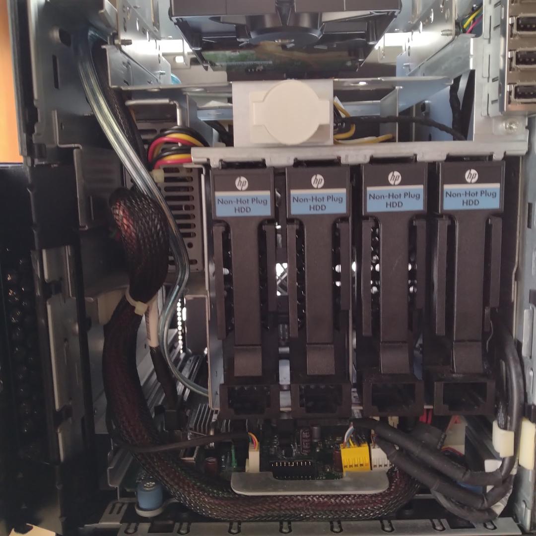 サーバー HP ProLiant MicroServer N54L