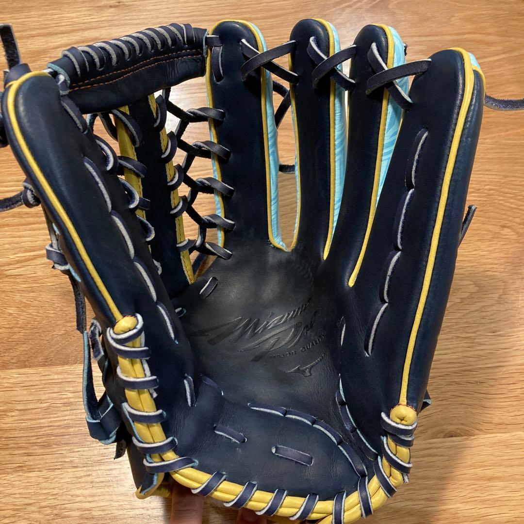 ミズノプロ　軟式用グローブ　外野手用　輝動シリーズ