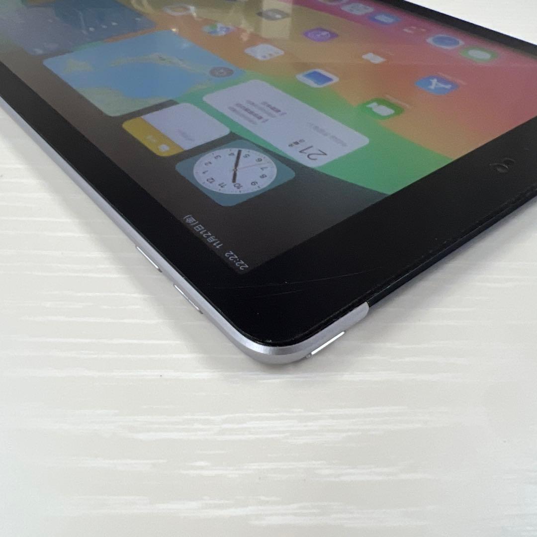 Apple iPad (第6世代) 32GB スペースグレー