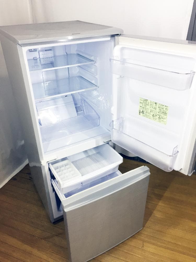 送料無料★SHARP 137L 2ドア冷蔵庫【SJ-14Y-S】