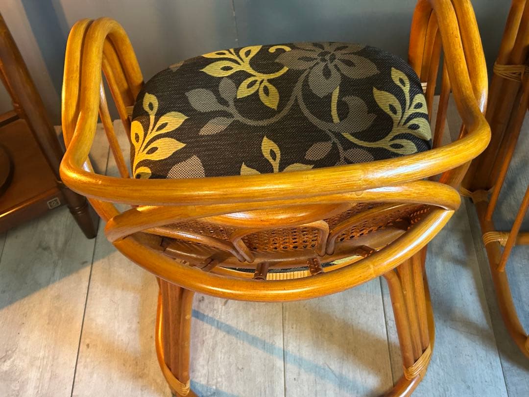 超美品　ラタン　籐　アームチェア　ミドルチェア　ローチェア　肘付椅子　艶感 2脚