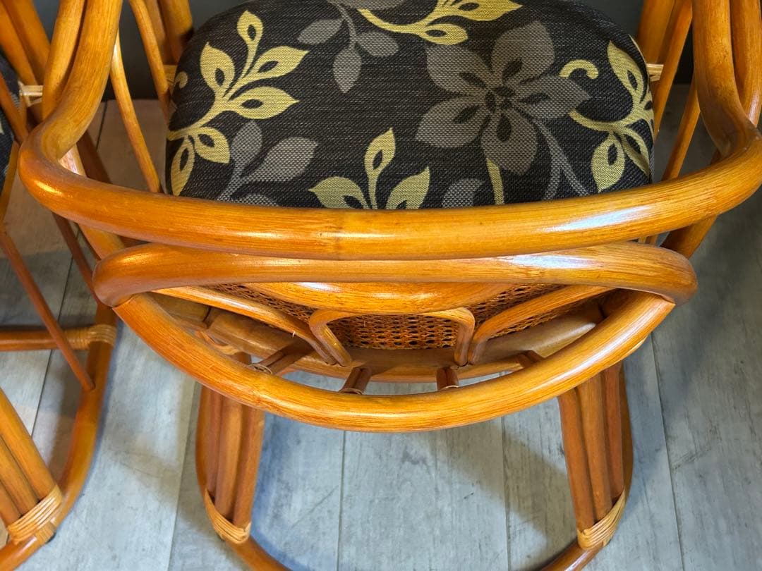 超美品　ラタン　籐　アームチェア　ミドルチェア　ローチェア　肘付椅子　艶感 2脚