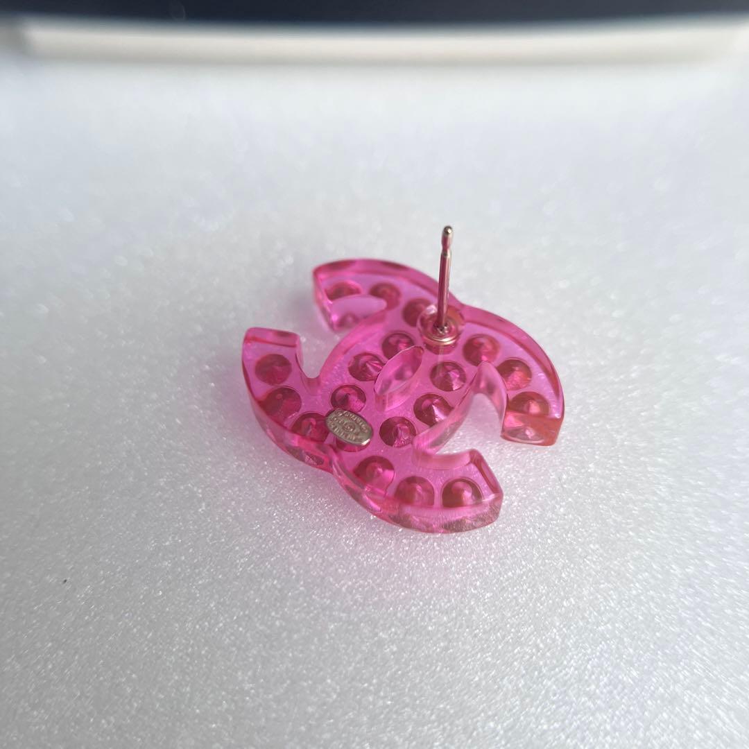 CHANEL クリア ピンク ストーン ピアス BTS テヒョン テテ 着用