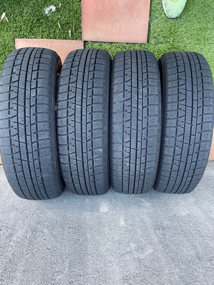 スタッドレスタイヤ ホイール4本セット14インチ