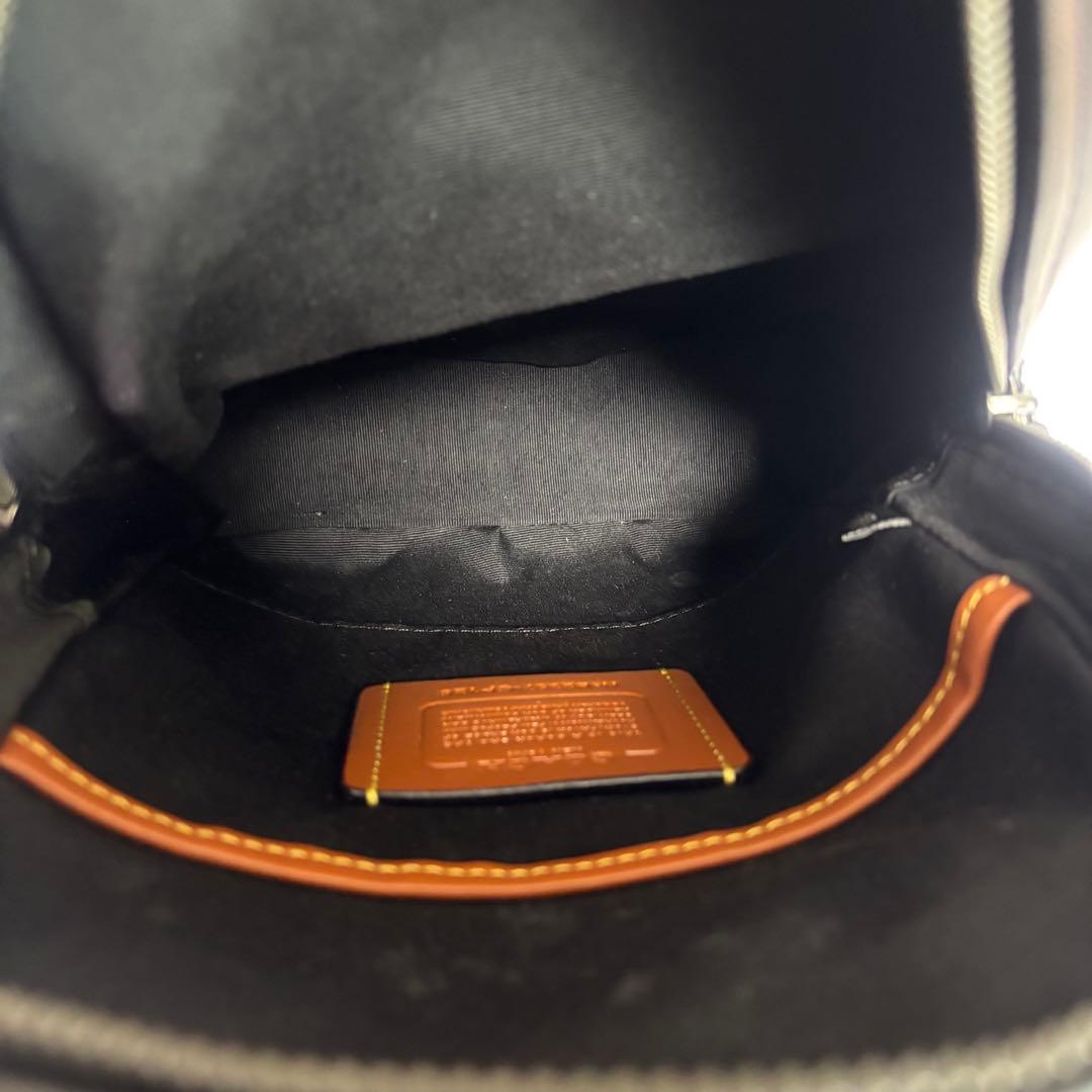 【COACH】 タグ有り チャーター ボディバッグ シグネチャー ベージュ