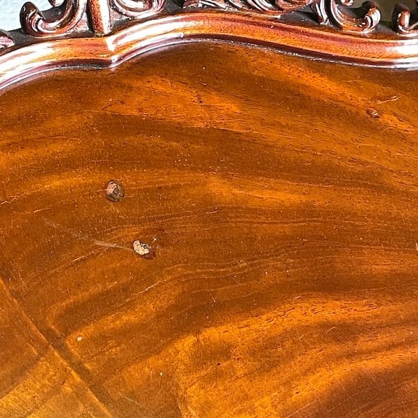 アンティーク調　オケージョナルテーブル　サイドテーブル　猫足机　透かし彫り