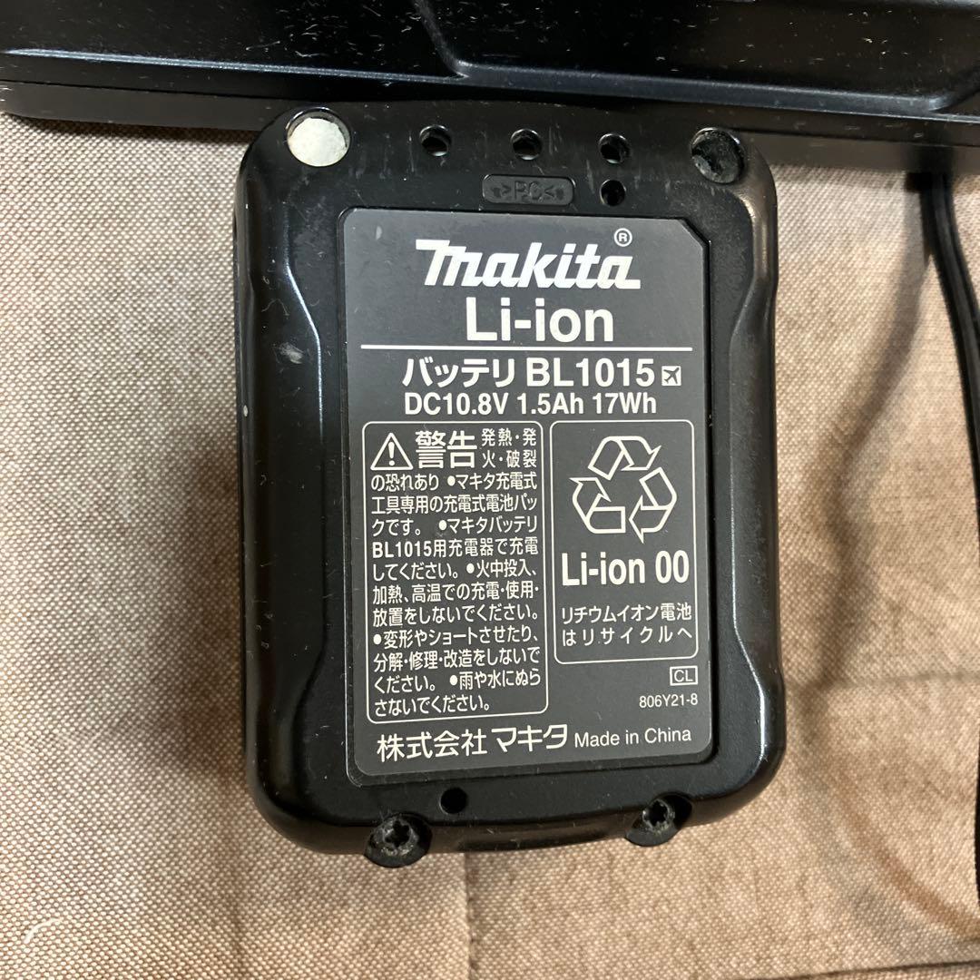 Makita マキタ　CL107FD コードレススティッククリーナー