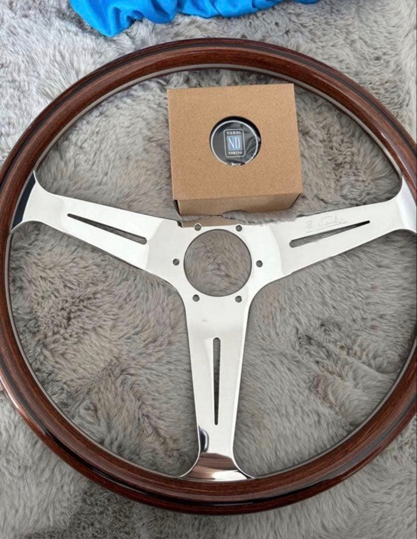 本日のみ　正規品　新品　NARDI クラシック N140 380mmステアリング