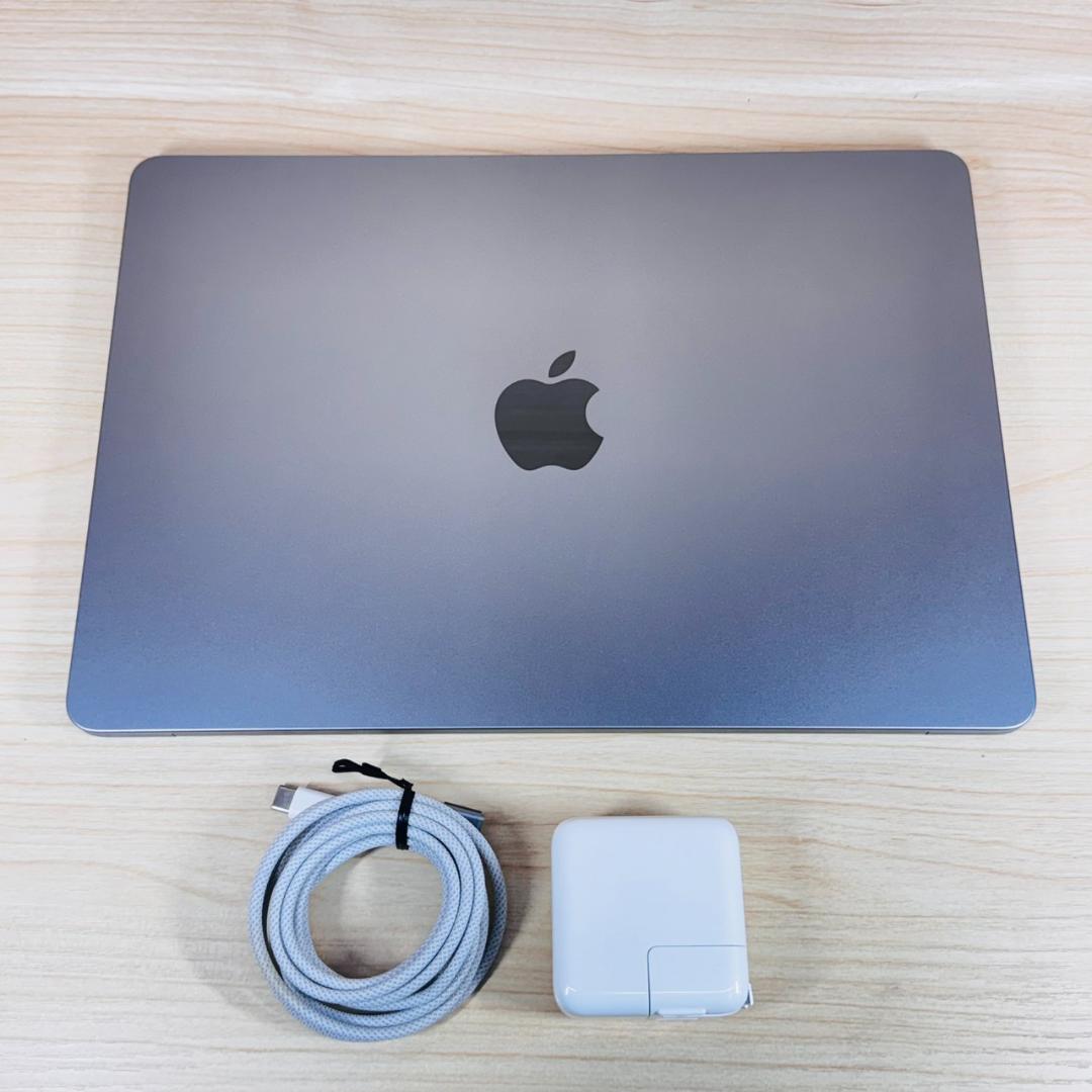 P139 美品 Apple MacBook Air M2 8GB 256GB