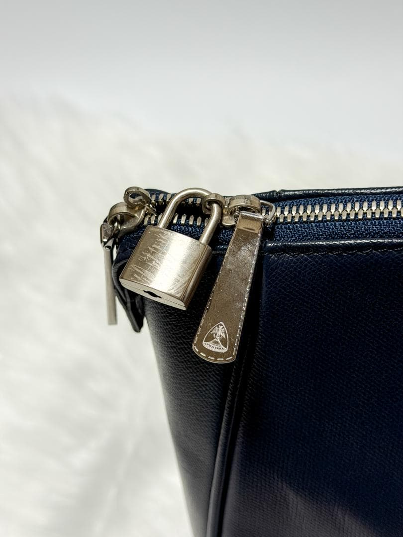 【美品】FUJITAKA フジタカ オーブ 防水 大容量 ビジネスバッグ