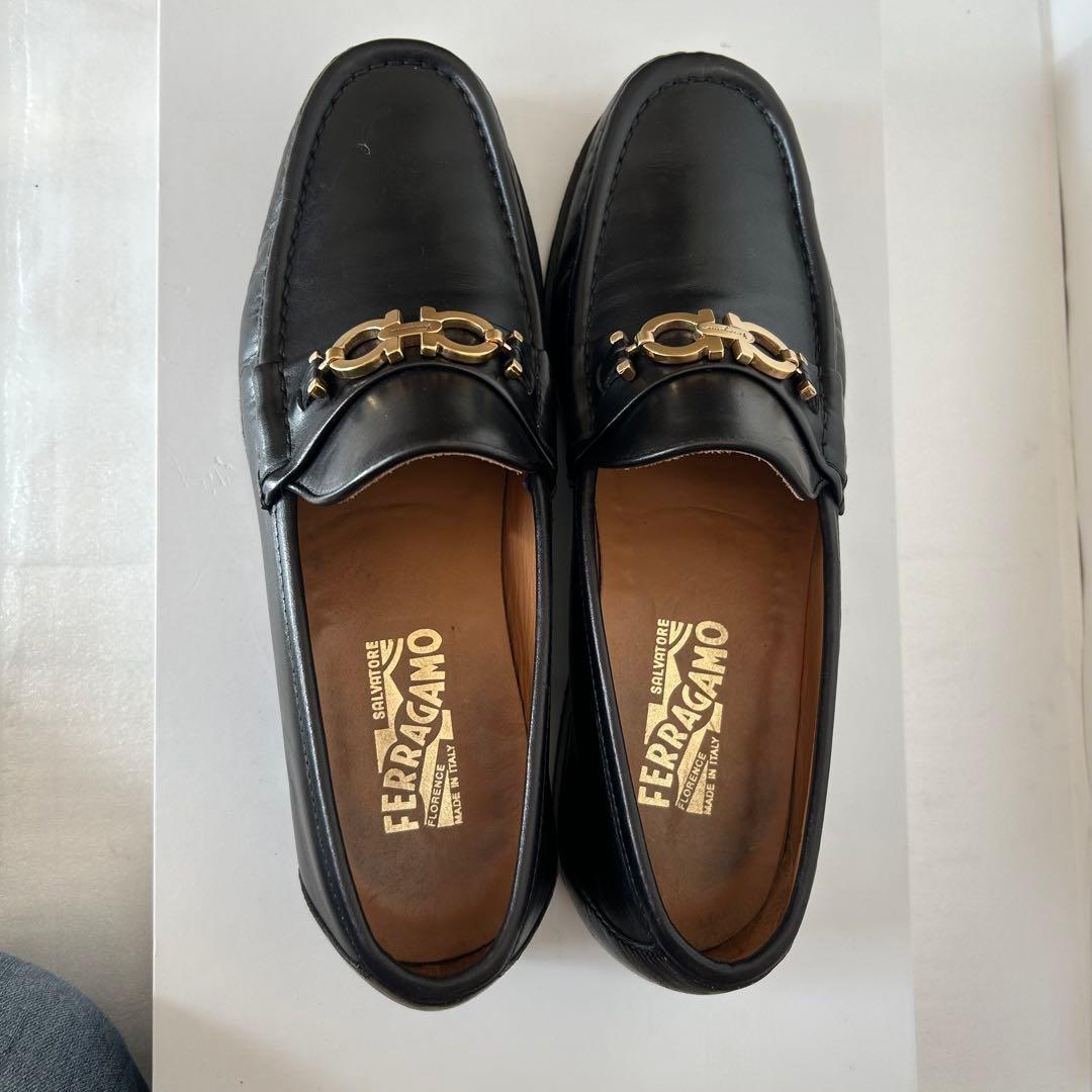 Salvatore Ferragamo 黒 ローファー 8EE
