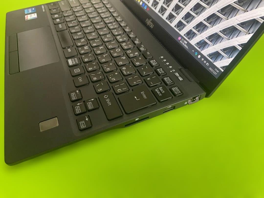 富士通 超軽量 U9311 第11世代i5-1145G7 Office2024