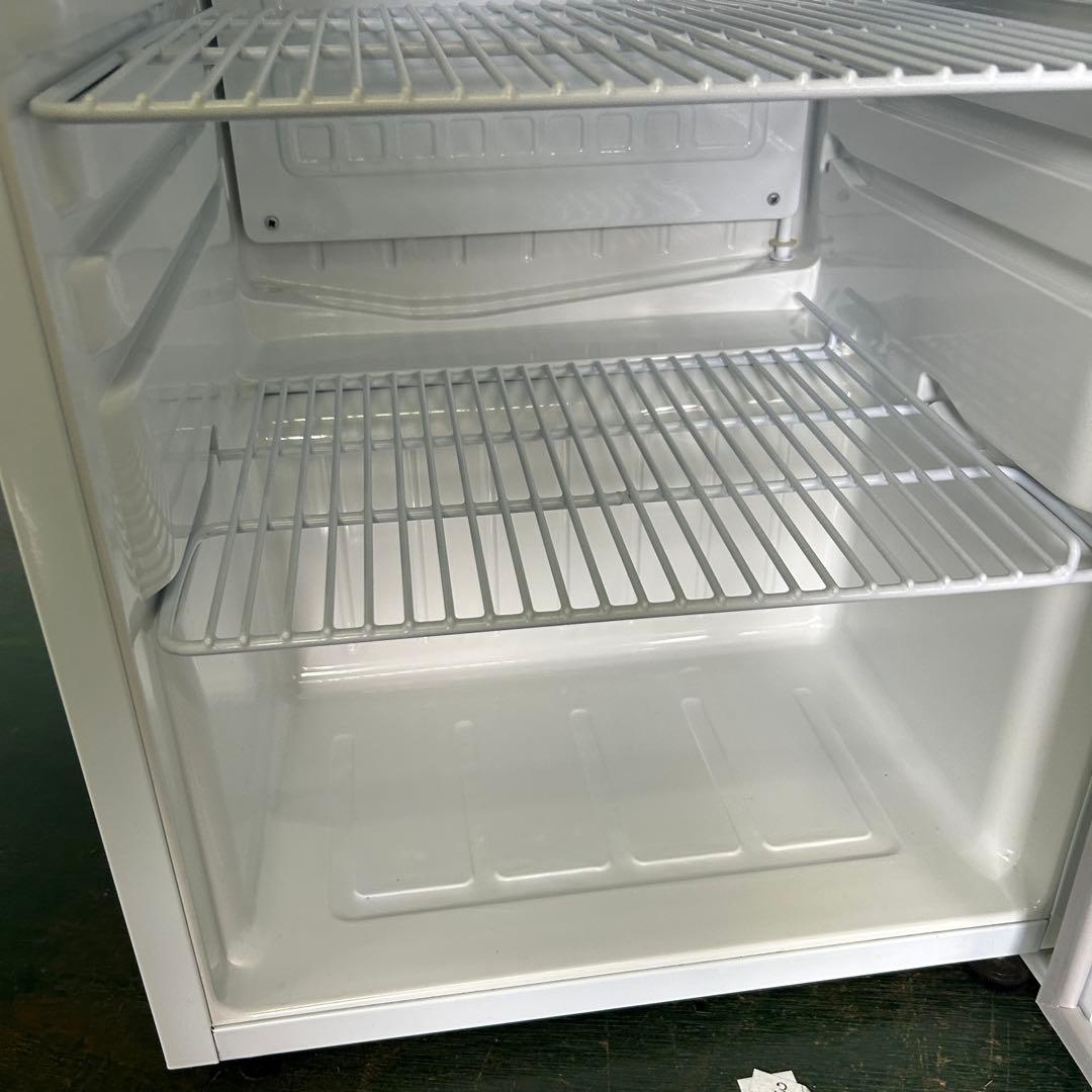 131業務用 冷蔵ショーケース オフィスコンビニ XW-105 左右開き 小型