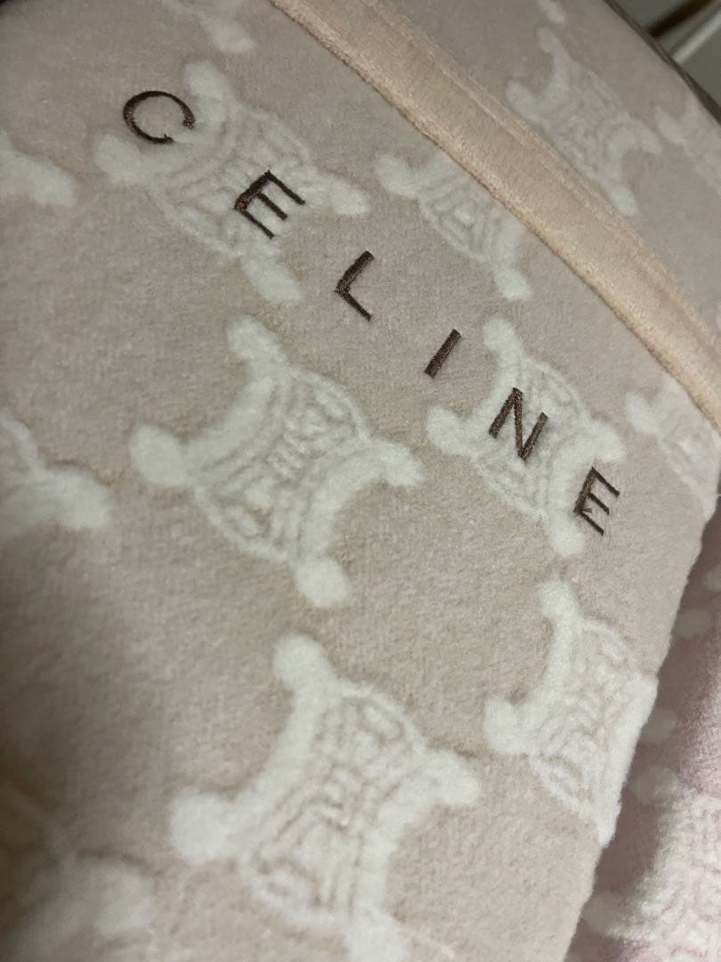 新品　　セリーヌ　　　２枚組　綿毛布