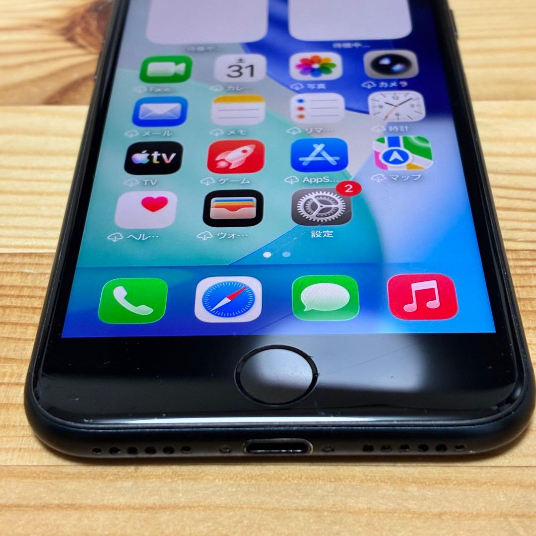 バッテリー新品　iPhoneSE第3世代64GB SIMフリー yy17700e