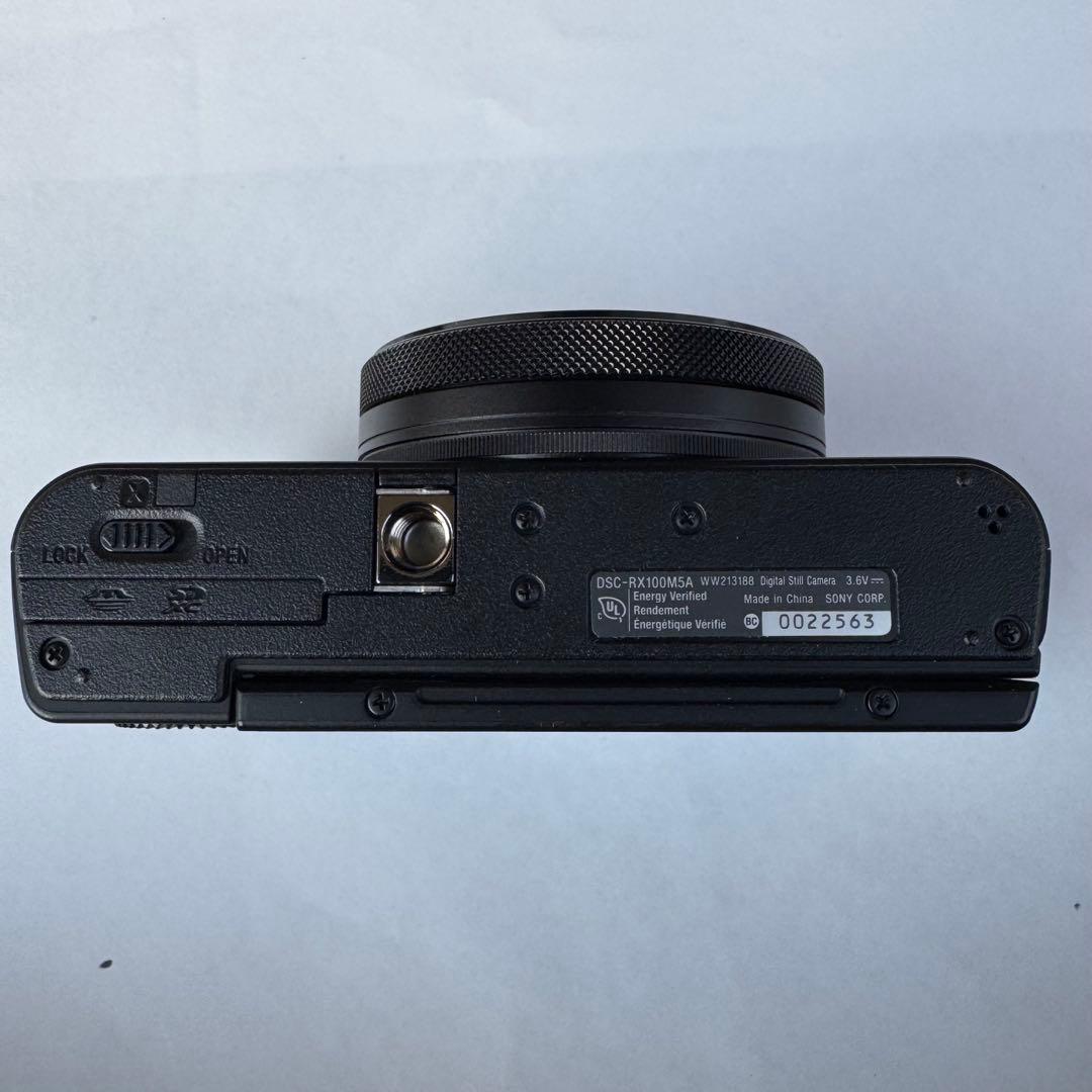 SONY DSC-RX100M5コンパクトデジタルカメラ