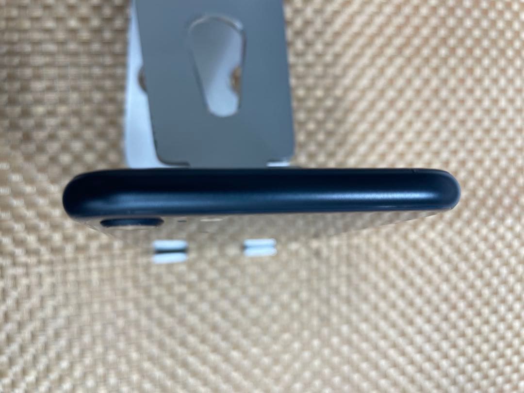 iPhone SE 第3世代 64 GB ミッドナイトSIMフリー【0243】