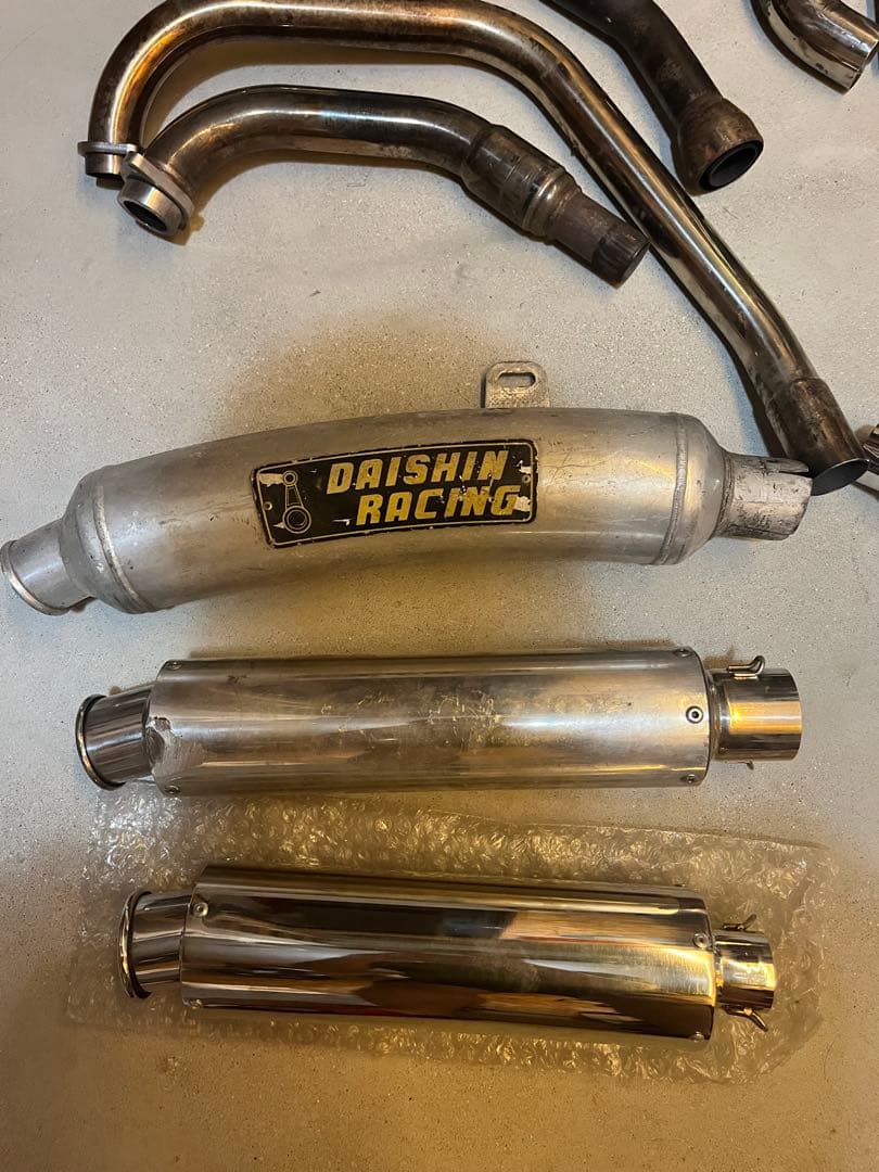 エ*ン様 マフラー色々　モリワキ、ダイシン