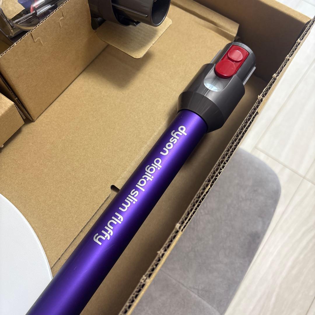 【美品】ダイソン digital slim Fluffy SV18