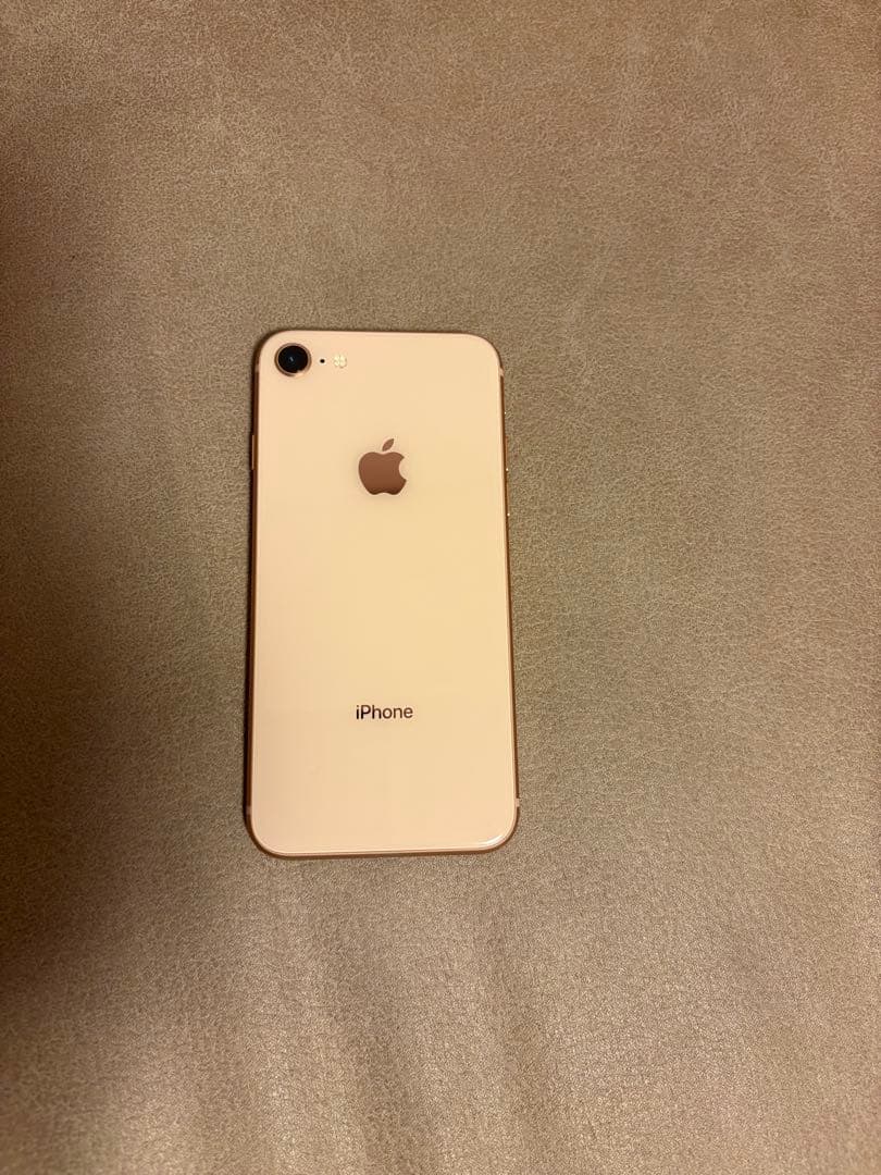 Iphone8 64GB ゴールド バッテリー97%