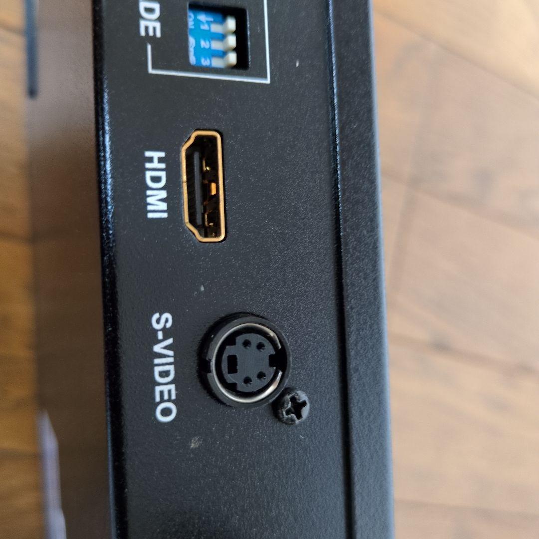 映像と音声のコンバーターです、プロジェクター等のコントロールに使用します。