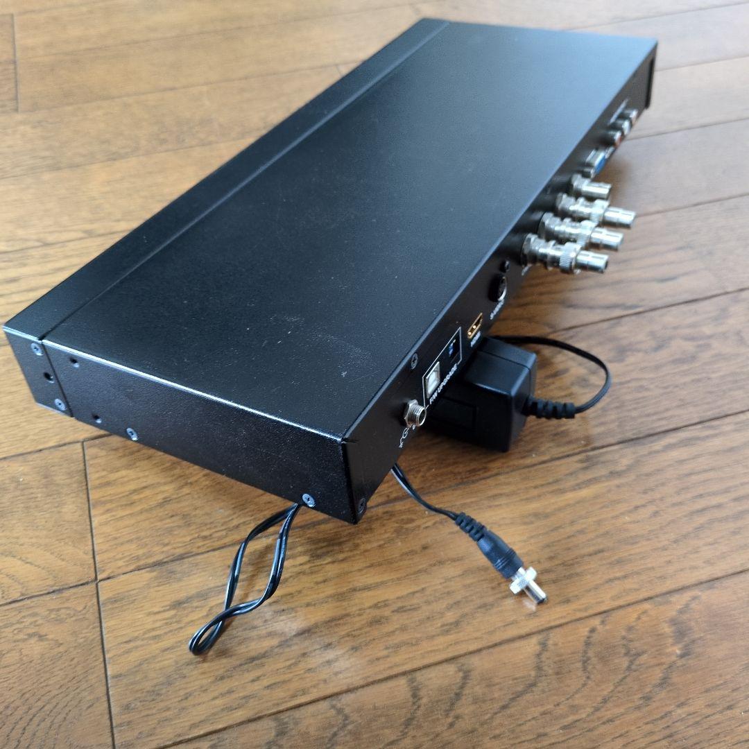 映像と音声のコンバーターです、プロジェクター等のコントロールに使用します。