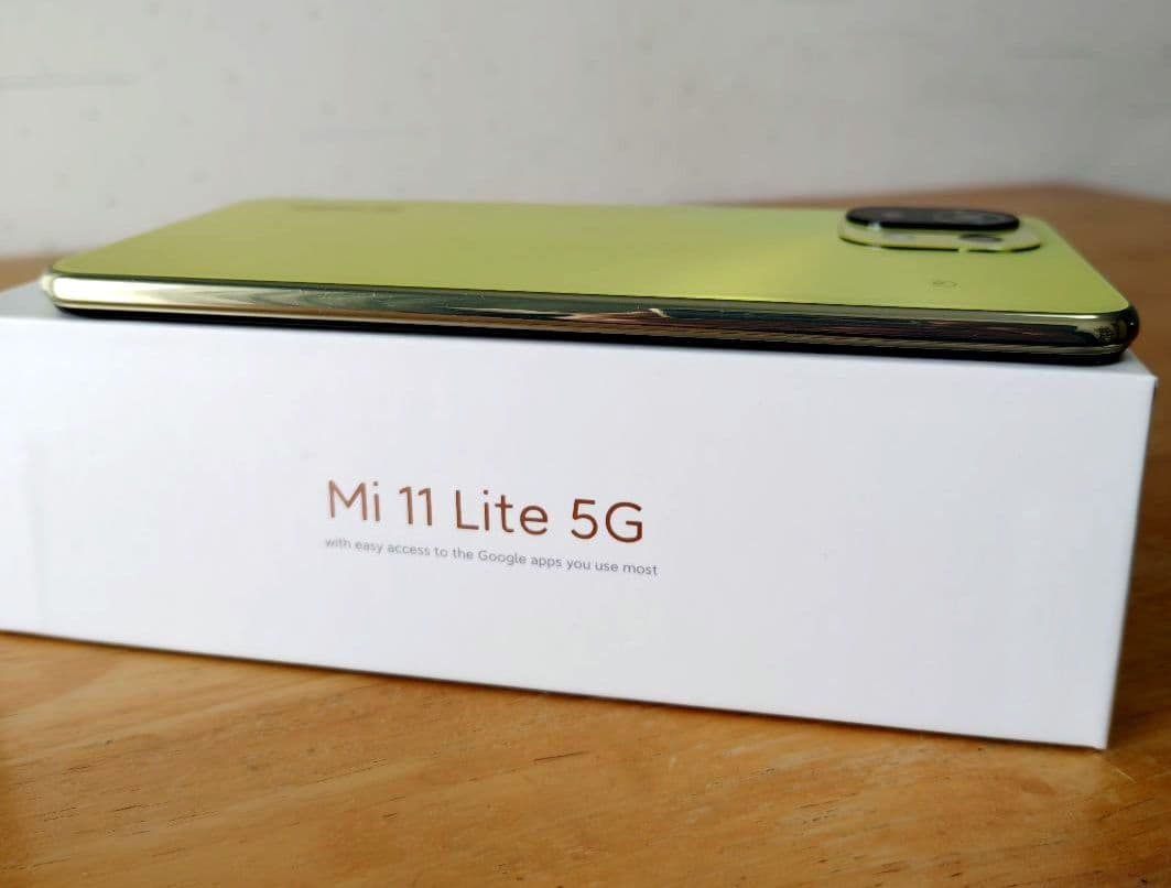 【美品】 MI 11 Lite 5G(SIMフリー)　 シトラスイエロー