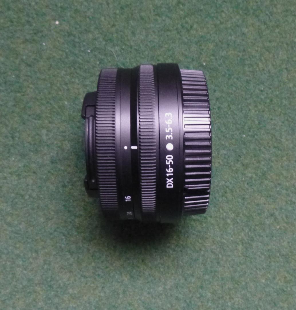 美品　Nikon Z fc ミラーレス一眼 レンズキット　おまけ付き